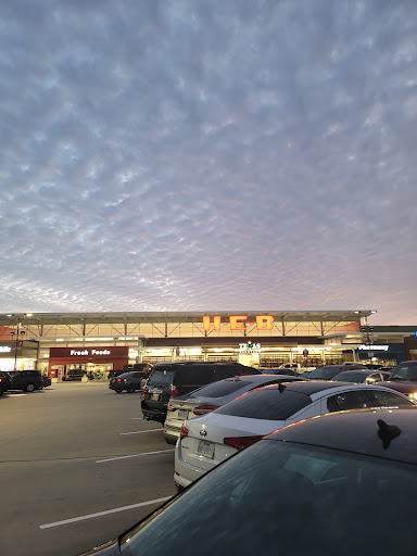 Grocery Store «H-E-B Grocery», reviews and photos, 20311 Champion Forest Dr, Spring, TX 77379, USA