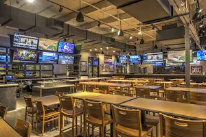 Buffalo Wild Wings image