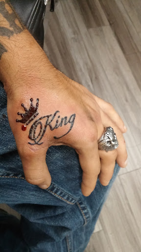 Rock Star Tattoo, 4556 Parktowne Dr, St Charles, MO 63304, USA, 