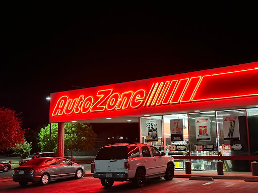 AutoZone Auto Parts - 3324 Niles St, Bakersfield, CA 93306, Estados Unidos