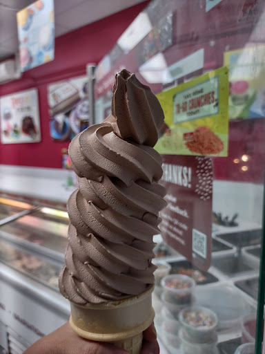 Ice Cream Shop «Carvel», reviews and photos, 189 Atlantic Ave, Freeport, NY 11520, USA