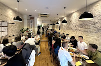 Atmosphère du Restaurant coréen Sambuja - Restaurant Coréen 삼부자 식당 à Paris - n°12