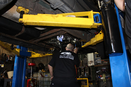 Auto Repair Shop «Baeza Auto Repair Aurora», reviews and photos, 544 E Benton St, Aurora, IL 60505, USA