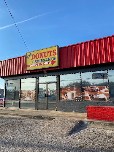 Donut Shop «USA Donuts & Croissants», reviews and photos, 3001 N Buckner Blvd, Dallas, TX 75228, USA