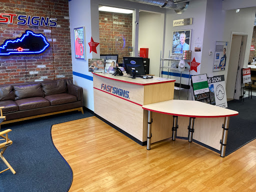 Sign Shop «FASTSIGNS», reviews and photos, 814 State St, Bowling Green, KY 42101, USA