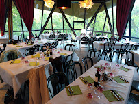 Atmosphère du Restaurant La Chaumière Du Télégraphe à Champcueil - n°13