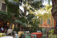 Atmosphère du Restaurant Café De La Cueva à Bormes-les-Mimosas - n°19