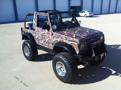 Sign Shop «Titan Wraps», reviews and photos, 826 Office Park Cir #104, Lewisville, TX 75057, USA