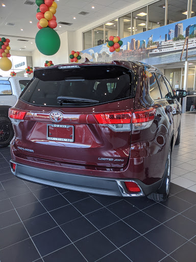 Toyota Dealer «Hanlees Davis Toyota», reviews and photos, 4202 Chiles Rd, Davis, CA 95616, USA