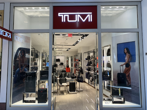 TUMI Store - Roseville