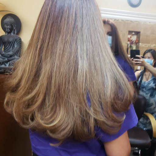 Hair Salon «4me Salon & Skincare (AVEDA Exclusive Salon)», reviews and photos, 6492 Edinger Ave, Huntington Beach, CA 92647, USA