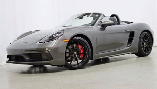 Used Car Dealer «Ultimo Motorsports», reviews and photos, 150 Ogden Ave, Westmont, IL 60559, USA