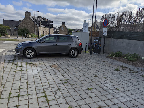Borne de recharge de véhicules électriques Brev'Car Charging Station Plounévez-Moëdec