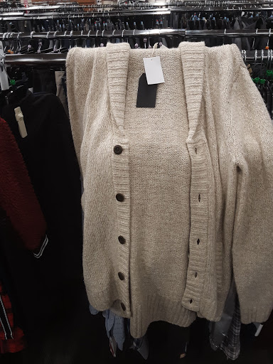 Shopping Mall «Orange Promenade Shopping Ctr», reviews and photos, 80 Boston Post Rd, Orange, CT 06477, USA