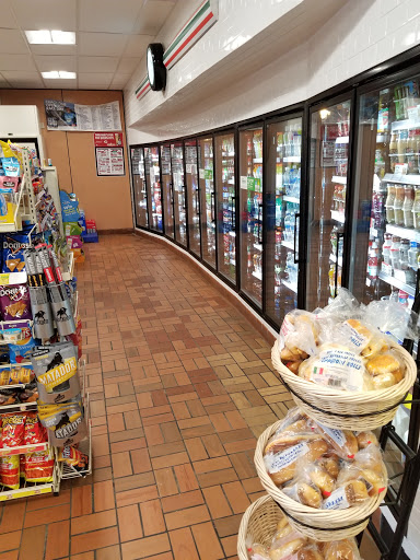 7-Eleven, 707 Winfield Rd, St Albans, WV 25177, USA, 
