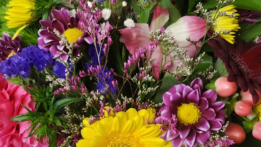 Florist «Carrolls Florist of Beverly», reviews and photos, 385 Cabot St, Beverly, MA 01915, USA