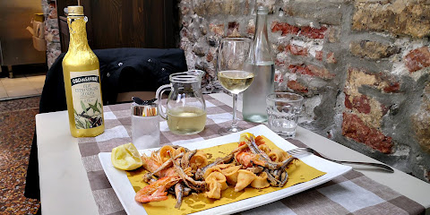 OSTERIA SOPRA IL MARE