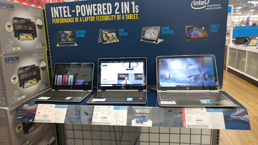 Electronics Store «Best Buy», reviews and photos, 2055 N Tomahawk Island Dr, Portland, OR 97217, USA