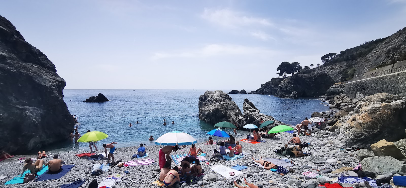 Foto av La Ciclopedonale Maremonti Spiaggia med blå rent vatten yta