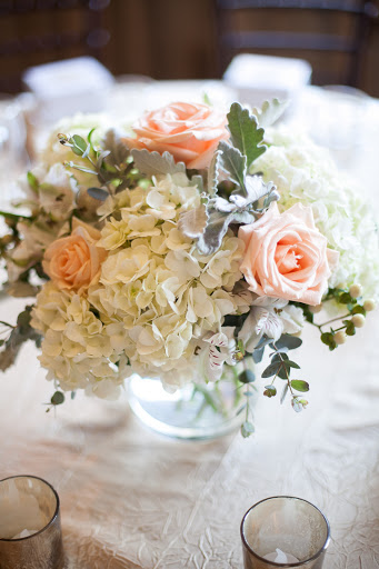 Florist «Autumn Rose Flower & Gift Shoppe», reviews and photos, 990 Bridgeport Ave, Milford, CT 06460, USA