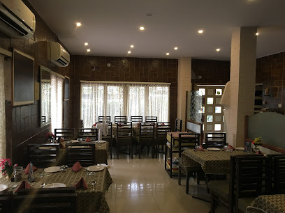Tandoor Restaurant & Bar - Shyam Chambers, Bhanudas Sabhahgrah Railway Station Rd, Bansilal Nagar, Aurangabad, Maharashtra 431005, India