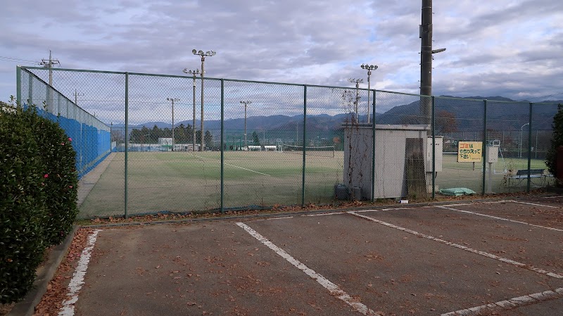 利根川公園 テニスコート
