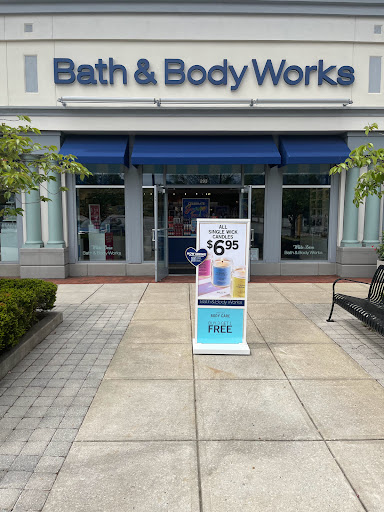 Beauty Supply Store «Bath & Body Works», reviews and photos, 293 Main St, Exton, PA 19341, USA