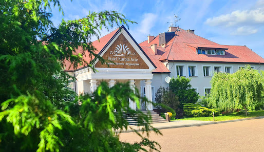 Hotel Kurpia Arte Wczasy Odchudzające 14 km od Centrum Łomży Obrońców Nowogrodu 2, 18-414 Nowogród, Polska