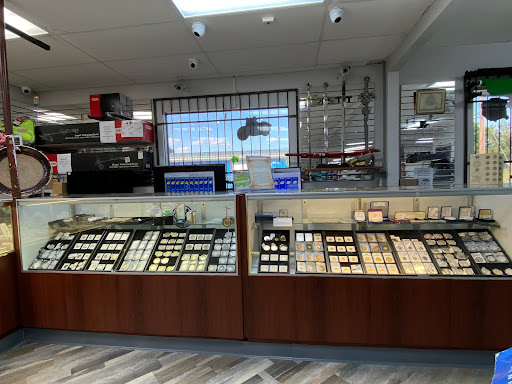 Pawn Shop «Pine Ridge Pawn & Jewelry», reviews and photos, 2033 Pine Ridge Rd #4, Naples, FL 34109, USA