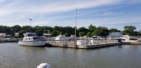 Olde River Yacht Club