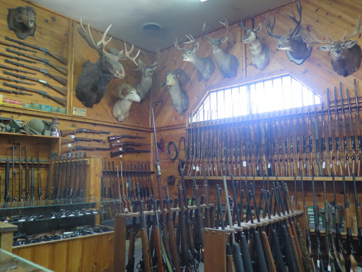 Gun Shop «Buckhorn Gun & Pawn», reviews and photos