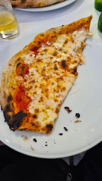 Pizza du Restaurant italien Le Golfe de Naples à Paris - n°20