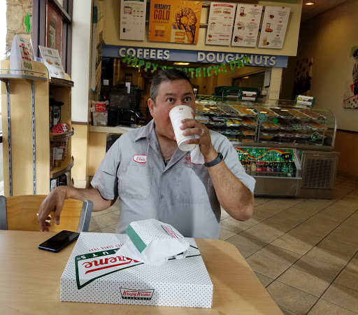 Bakery «Krispy Kreme Doughnuts», reviews and photos, 2251 Claribel Rd, Riverbank, CA 95367, USA