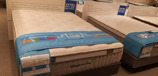 Furniture Store «Art Van Furniture - Southfield», reviews and photos, 22555 Greenfield Rd, Southfield, MI 48075, USA