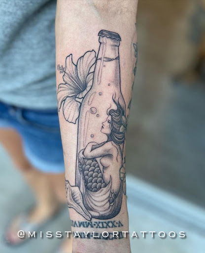 Explore celtic ring tattoo ideas, creative tattoo ideas in Fort Myers Beach, available at Paradise Tattoo