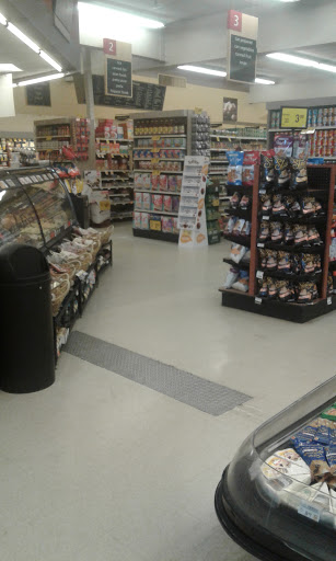 Grocery Store «Safeway», reviews and photos, 1900 N Poplar St, Leadville, CO 80461, USA