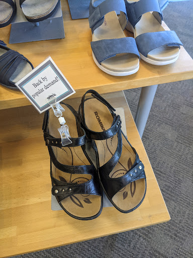 Shoe Store «When the Shoe Fits», reviews and photos, 13305 NE Hwy 99 # 100, Vancouver, WA 98686, USA