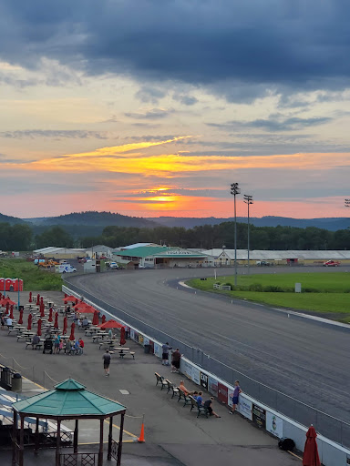 Casino «Tioga Downs Casino», reviews and photos, 2384 W River Rd, Nichols, NY 13812, USA