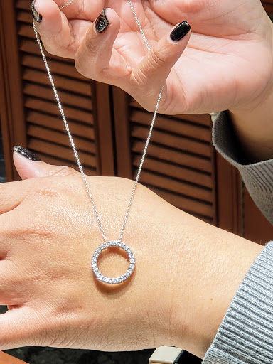 Jewelry Store «Zales - The Diamond Store», reviews and photos, 3401 Dale Rd #511, Modesto, CA 95356, USA