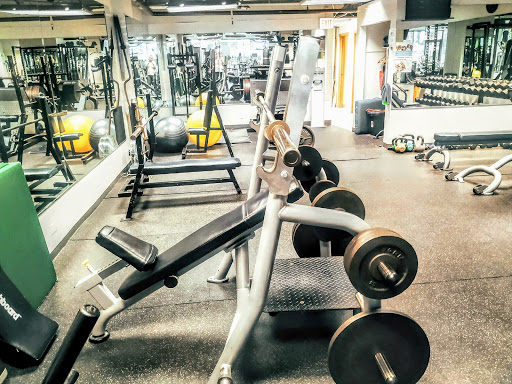 Gym «Lincoln Park Fitness Center», reviews and photos, 444 W Fullerton Pkwy #1, Chicago, IL 60614, USA