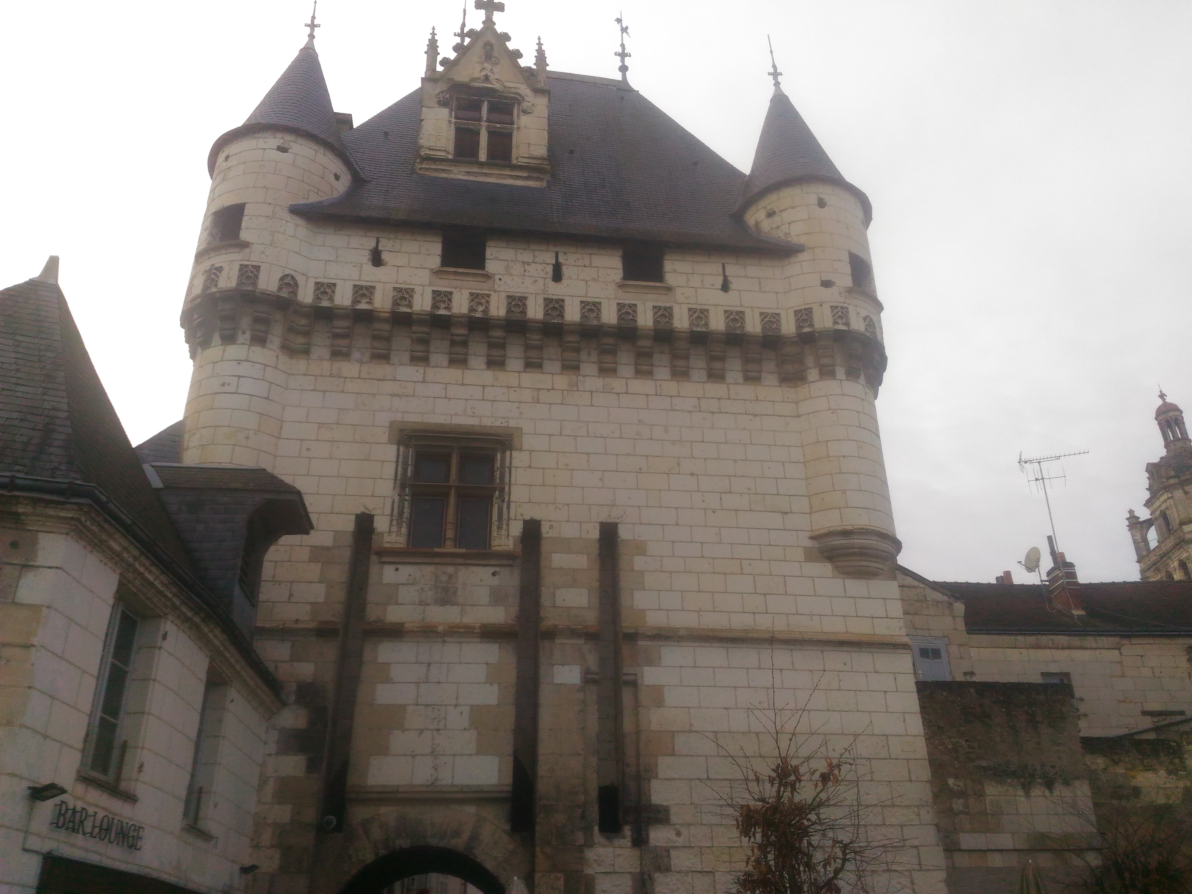 Photo n° 1 de l'avis de Savinien.e fait le 01/03/2018 à 18:13