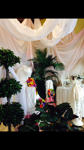 Florist «Elite Floral & Gift Shoppe», reviews and photos, 504 N Alafaya Trail #109, Orlando, FL 32828, USA