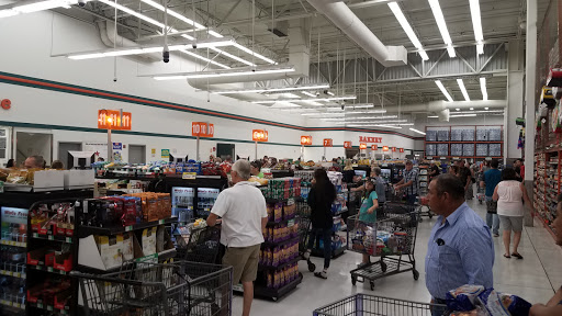 Supermarket «WinCo Foods», reviews and photos, 1920 Olympic St, Springfield, OR 97477, USA