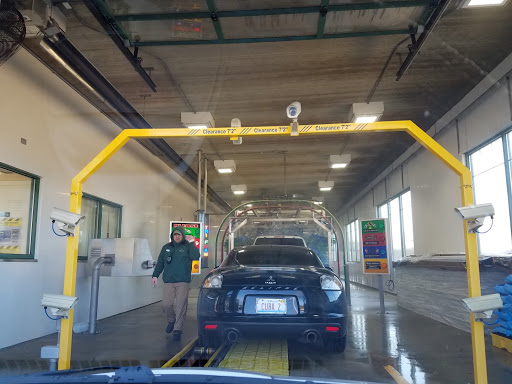 Car Wash «Jet Brite Car Wash», reviews and photos, 1427 N Farnsworth Ave, Aurora, IL 60505, USA