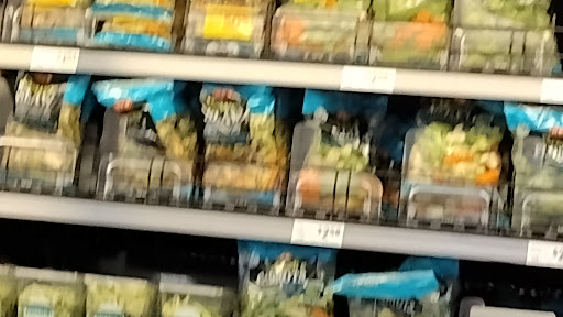 Grocery Store «H-E-B Grocery», reviews and photos, 3590 College St, Beaumont, TX 77701, USA