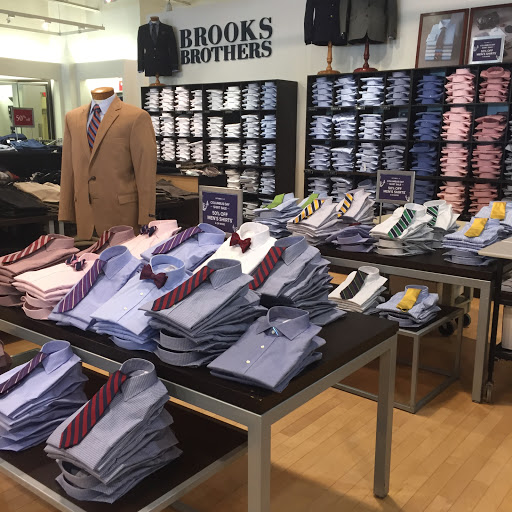 Clothing Store «Brooks Brothers Factory Outlet», reviews and photos, 820 W Stacy Rd, Allen, TX 75013, USA