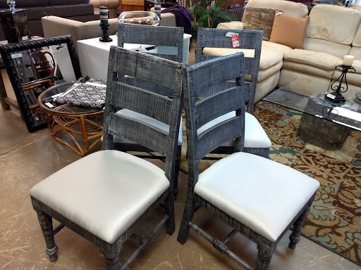 Consignment Shop «New Leaf Home Furnishings», reviews and photos, 2449 Pierce Dr #3, Spring Grove, IL 60081, USA