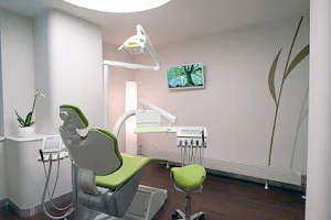 Zahnarzt Plauen | Vogtland - Dr. C. Goldberg - Oralchirurgische Praxis DENTALANCE image