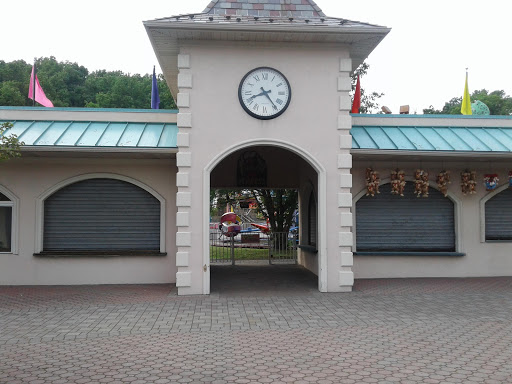 Amusement Park «Bowcraft», reviews and photos, 2545 US-22, Scotch Plains, NJ 07076, USA