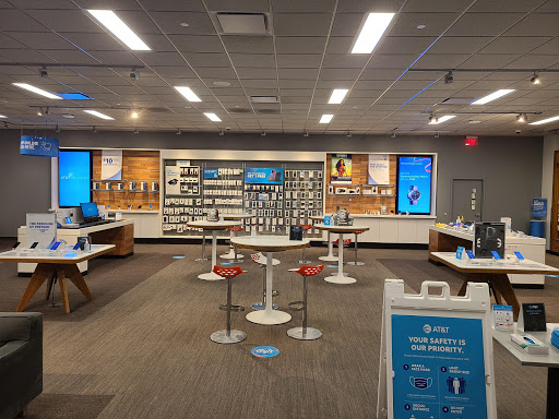 Cell Phone Store «AT&T», reviews and photos, 590 Prairie Center Dr, Eden Prairie, MN 55344, USA